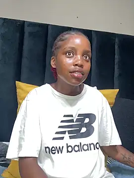 Littlebunny33 online show from 03-31-26, 08:00