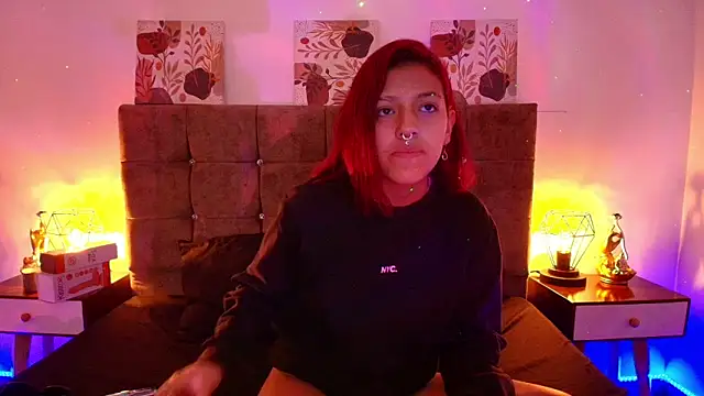 Snapshot of Dulce_Bella_ chatting on 09-18-25, 12:41 Dulce Bella online show from 09-18-25, 12:41