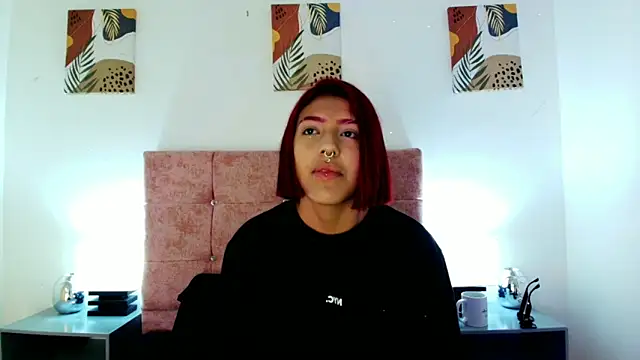 Snapshot of Dulce_Bella_ chatting on 09-23-25, 12:12 Dulce Bella online show from 09-23-25, 12:12