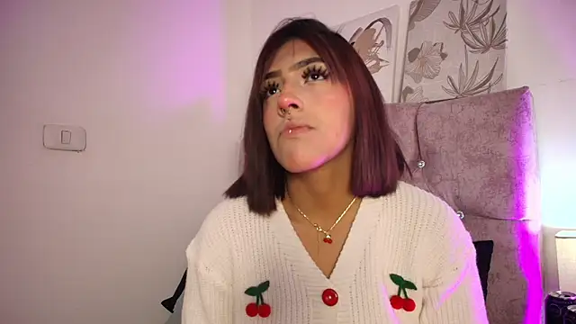 Dulce Bella  online show from 01-09-26, 03:13