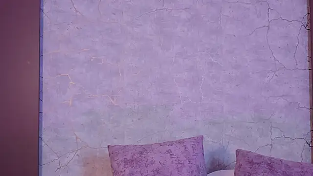 Snapshot of allie_bruce chatting on 09-21-25, 03:11 allie bruce online show from 09-21-25, 03:11
