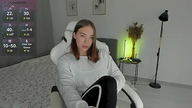 Snapshot of LovelyKaya chatting on 10-19-25, 03:26 LovelyKaya online show from 10-19-25, 03:26