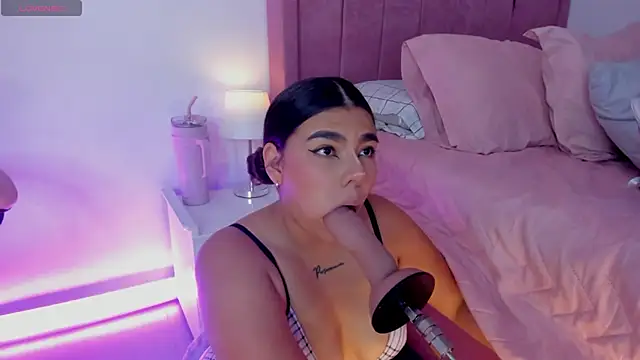 AliceThundeer online show from 11-12-25, 04:16