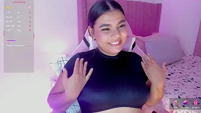 AliceThundeer online show from 10-28-25, 04:02