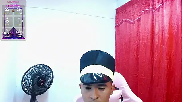 Snapshot of DayroDuran chatting on 09-08-25, 06:40 DayroDuran online show from 09-08-25, 06:40