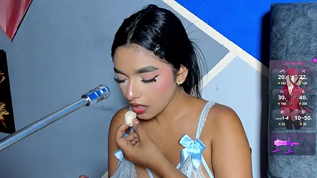 lau-hot online show from 12-19-25, 07:16