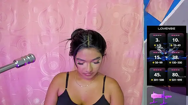 lau-hot online show from 03-26-26, 08:07