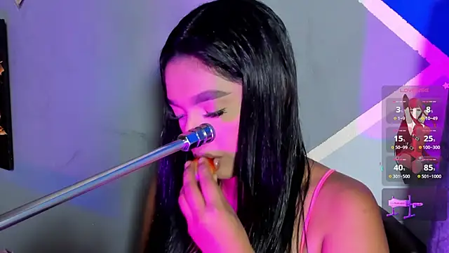 lau-hot online show from 12-03-25, 07:24