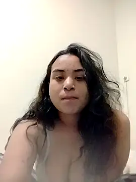 SoakedUpKitty- online show from 11-25-25, 04:02