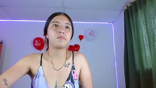 Lucy y Jacob online show from 09-28-25, 06:59