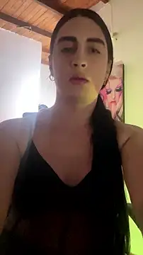 lola diez online show from 07-18-26, 11:46