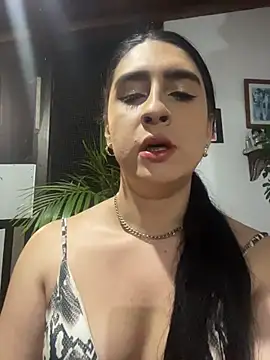 lola diez online show from 06-01-26, 11:48
