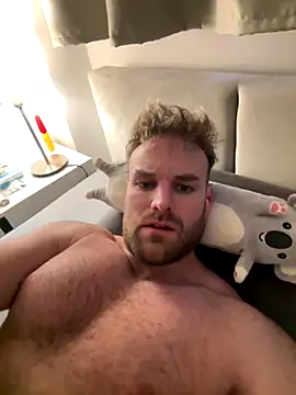 Snapshot of TheKevinboy chatting on 10-19-25, 04:59 TheKevinboy online show from 10-19-25, 04:59