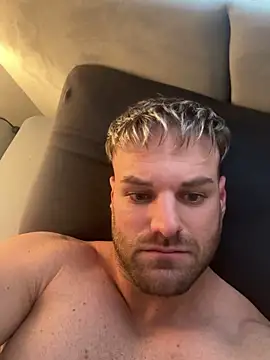 Snapshot of TheKevinboy chatting on 10-24-25, 07:29 TheKevinboy online show from 10-24-25, 07:29