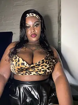 QUEEN NOBUHLE 777 online show from 11-28-25, 10:54