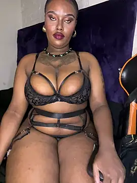 Snapshot of QUEEN_NOBUHLE_777 chatting on 02-23-26, 05:24 QUEEN NOBUHLE 777 online show from 02-23-26, 05:24