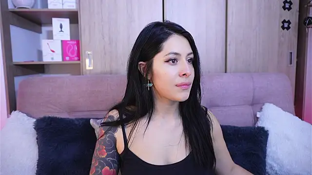 SophiieCumsx online show from 03-06-26, 10:16