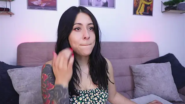 SophiieCumsx online show from 06-27-26, 09:10