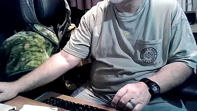 Snapshot of georgew62 chatting on 09-20-25, 05:34 georgew62 online show from 09-20-25, 05:34