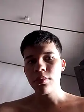 Daniel97Quintero online show from 12-05-25, 02:26