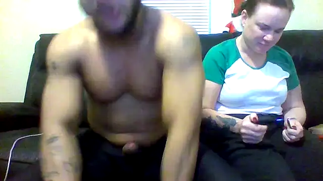 Snapshot of Sexdemonfrfr chatting on 11-11-25, 03:01 Sexdemonfrfr online show from 11-11-25, 03:01