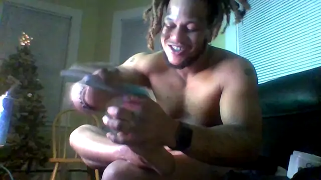 Snapshot of Sexdemonfrfr chatting on 11-08-25, 10:41 Sexdemonfrfr online show from 11-08-25, 10:41