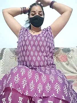 Snapshot of the_saavi chatting on 07-13-26, 06:29 the saavi online show from 07-13-26, 06:29