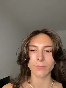 SophiiaStarr online show from 10-01-25, 04:00