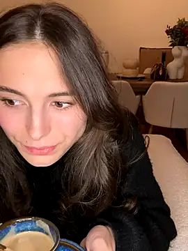 SophiiaStarr online show from 11-04-25, 07:17