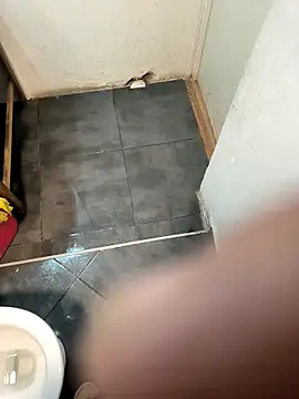 Snapshot of penchis90 chatting on 12-13-25, 08:04 penchis90 online show from 12-13-25, 08:04