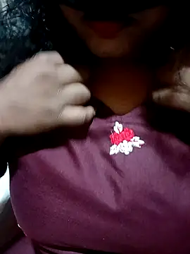Snapshot of Sexy_Payal44 chatting on 03-08-26, 08:06 Sexy Payal44 online show from 03-08-26, 08:06