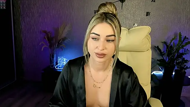 NikkiiStill online show from 03-02-26, 03:18