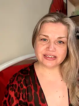 Nayvessa online show from 11-14-25, 08:01