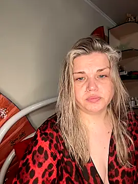 Nayvessa online show from 11-24-25, 06:41