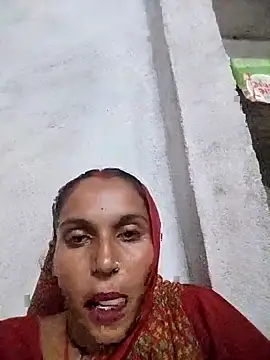 Snapshot of Sonam_shinde chatting on 10-03-25, 04:08 Sonam shinde online show from 10-03-25, 04:08