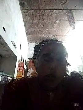 Snapshot of Sonam_shinde chatting on 10-19-25, 09:17 Sonam shinde online show from 10-19-25, 09:17