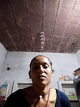 Snapshot of Sonam_shinde chatting on 09-30-25, 04:46 Sonam shinde online show from 09-30-25, 04:46