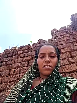 Snapshot of Sonam_shinde chatting on 10-13-25, 05:09 Sonam shinde online show from 10-13-25, 05:09