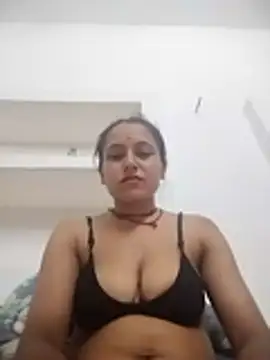 Snapshot of Sonam_shinde chatting on 05-04-26, 06:22 Sonam shinde online show from 05-04-26, 06:22