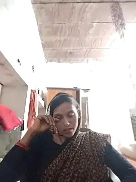 Snapshot of Sonam_shinde chatting on 10-08-25, 04:19 Sonam shinde online show from 10-08-25, 04:19