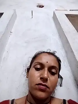 Snapshot of Sonam_shinde chatting on 09-19-25, 09:19 Sonam shinde online show from 09-19-25, 09:19