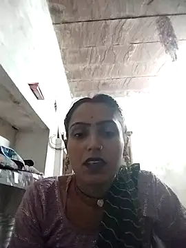 Snapshot of Sonam_shinde chatting on 10-10-25, 07:47 Sonam shinde online show from 10-10-25, 07:47