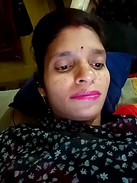 Snapshot of Punam_jindal chatting on 04-27-26, 11:30 Punam jindal online show from 04-27-26, 11:30