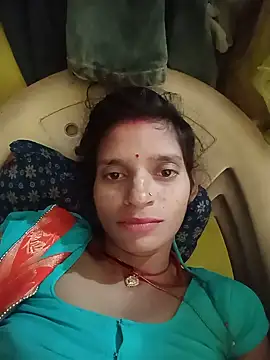 Snapshot of Punam_jindal chatting on 05-17-26, 02:44 Punam jindal online show from 05-17-26, 02:44