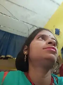 Snapshot of Punam_jindal chatting on 05-27-26, 02:08 Punam jindal online show from 05-27-26, 02:08