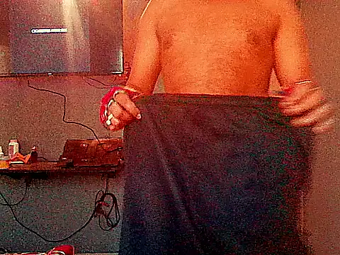 BornToSeduce online show from 04-26-26, 10:45