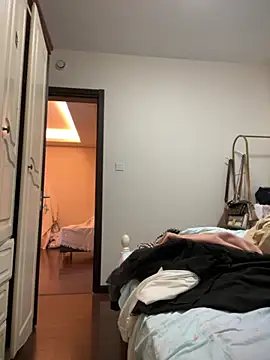 smgirls online show from 11-12-25, 08:40