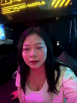 smgirls online show from 09-21-25, 11:15