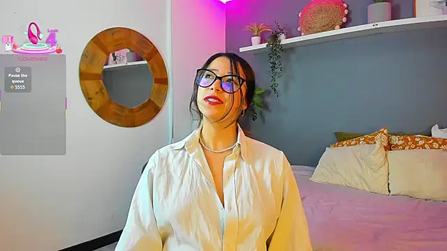 Snapshot of Zoe_Xra chatting on 09-10-25, 07:35 Zoe Xra online show from 09-10-25, 07:35