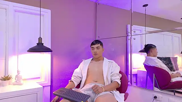 AAronBaker  online show from 04-13-26, 07:29